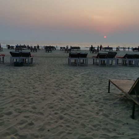 Hotel Cocks Town Arambol Exterior foto