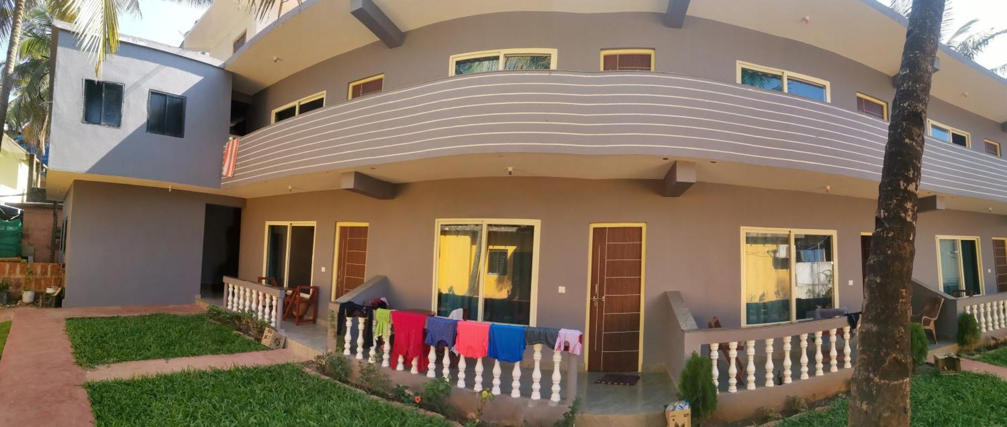 Hotel Cocks Town Arambol Exterior foto